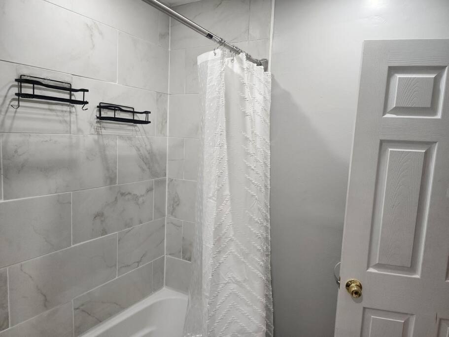 Fortune Suits And Apartment Albany Ngoại thất bức ảnh